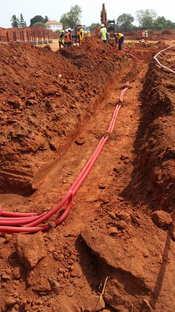 Travaux de fourreautage à l'hôpital international de référence de Calavi